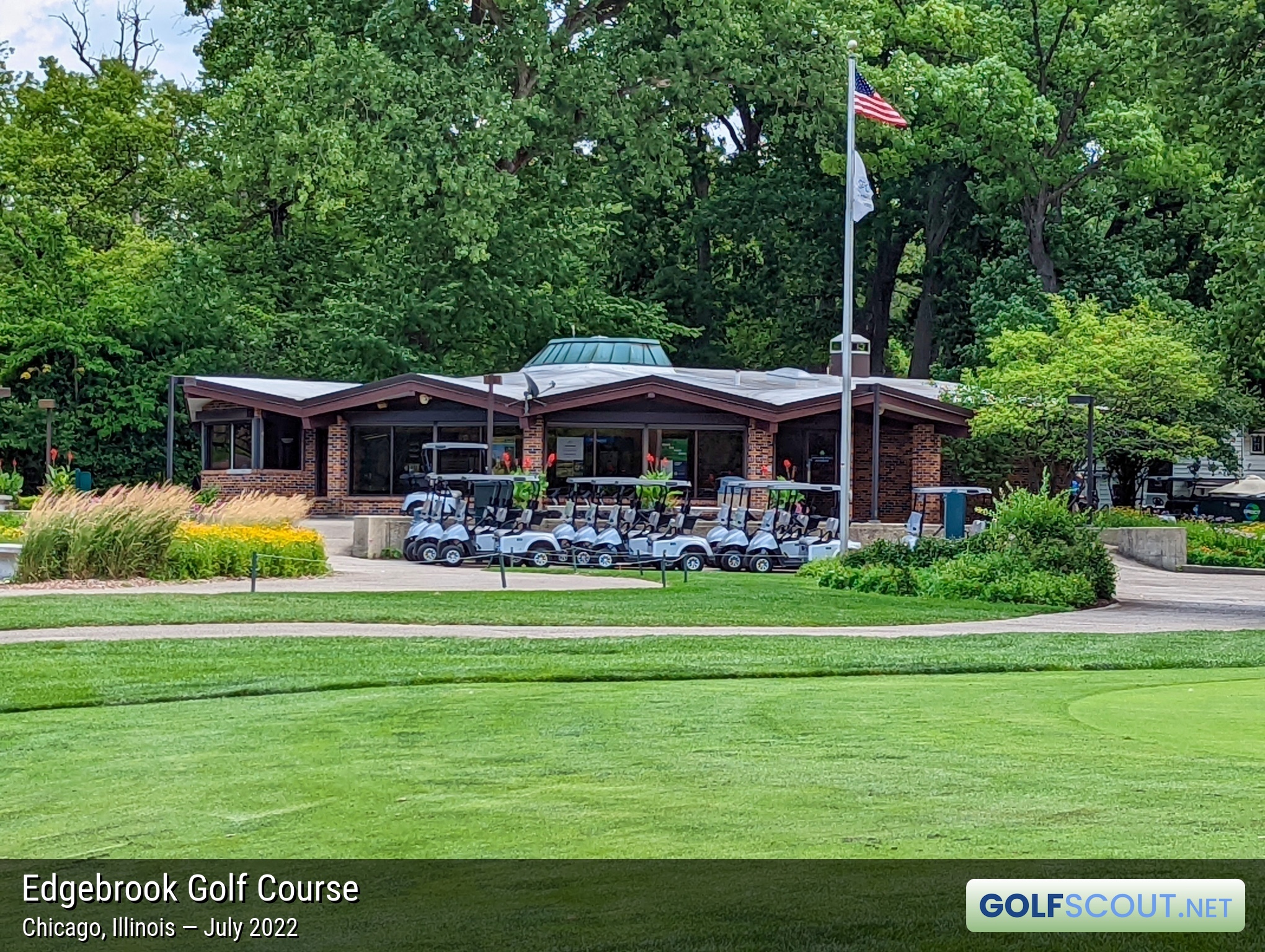 13 photos of the Edgebrook Golf Course Clubhouse, Pro Shop, and more